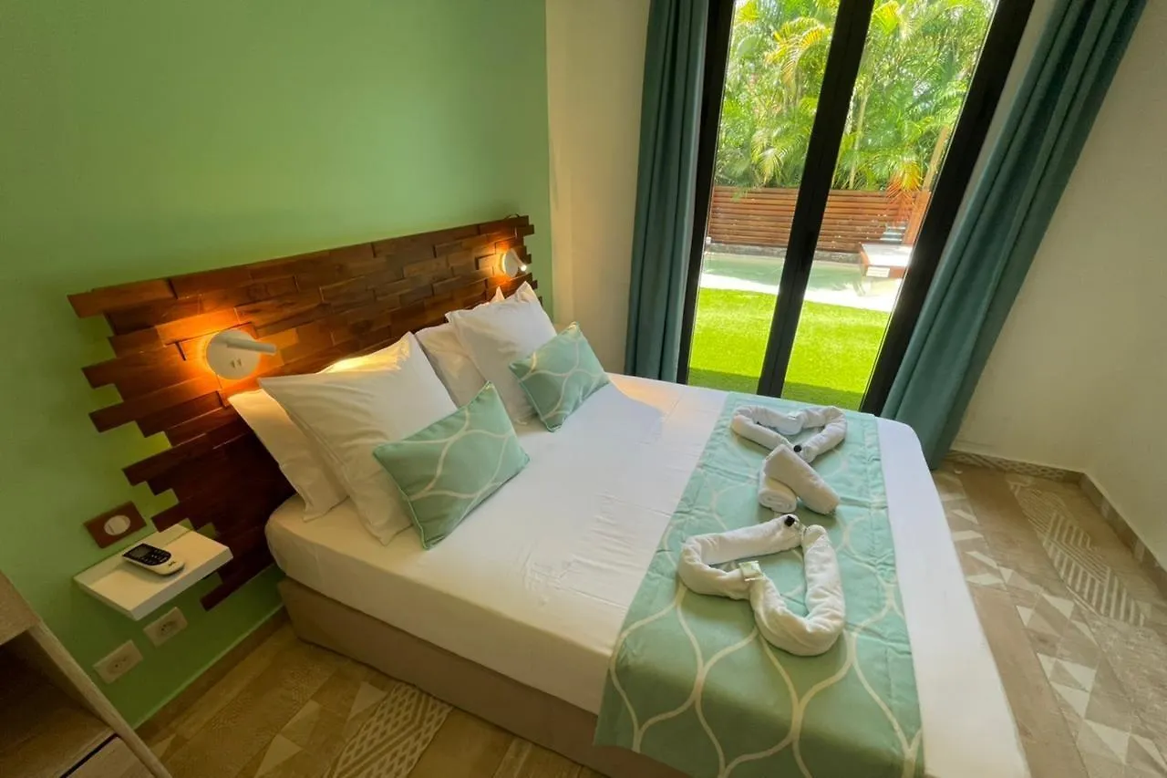 Kawan Bay Suites Deshaies Appart hôtel