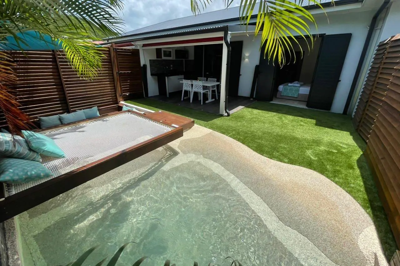 Kawan Bay Suites Deshaies 4*,