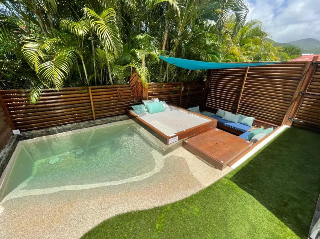 Kawan Bay Suites Deshaies Appart hôtel