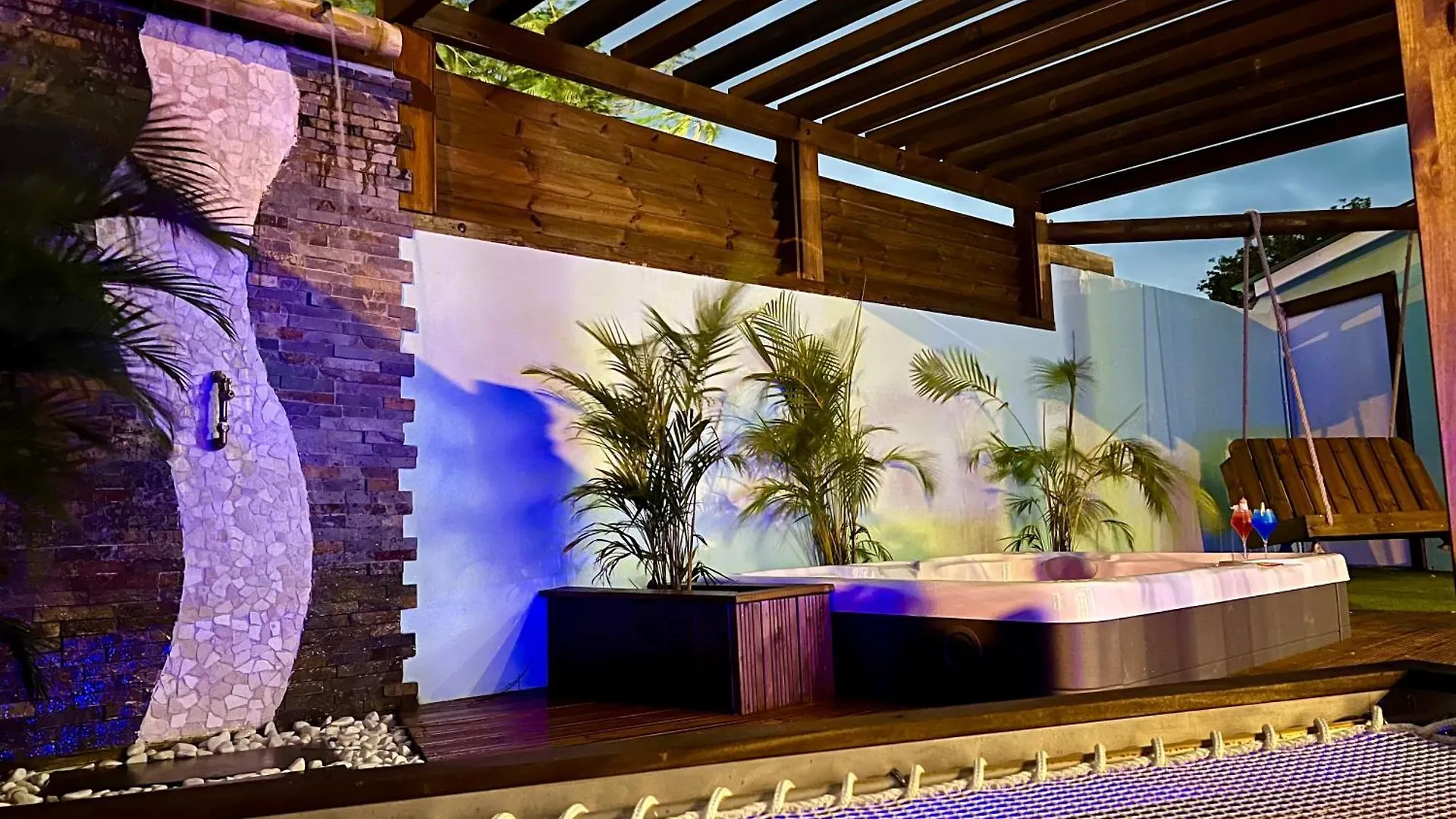 Kawan Bay Suites Deshaies Appart hôtel